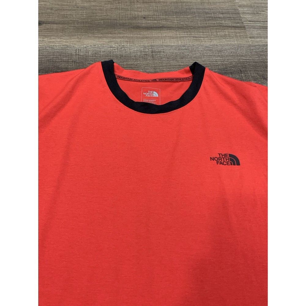 The North Face Size Size Medium Men's Mountain Athletics Short Sleeve‎ Shirt